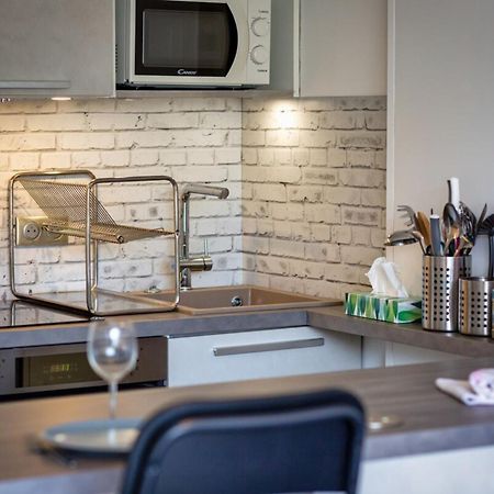 Olivia Studio Avec Place De Parking Rouen Exteriör bild